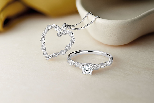 Heart shaped clearance engagement rings beaverbrooks