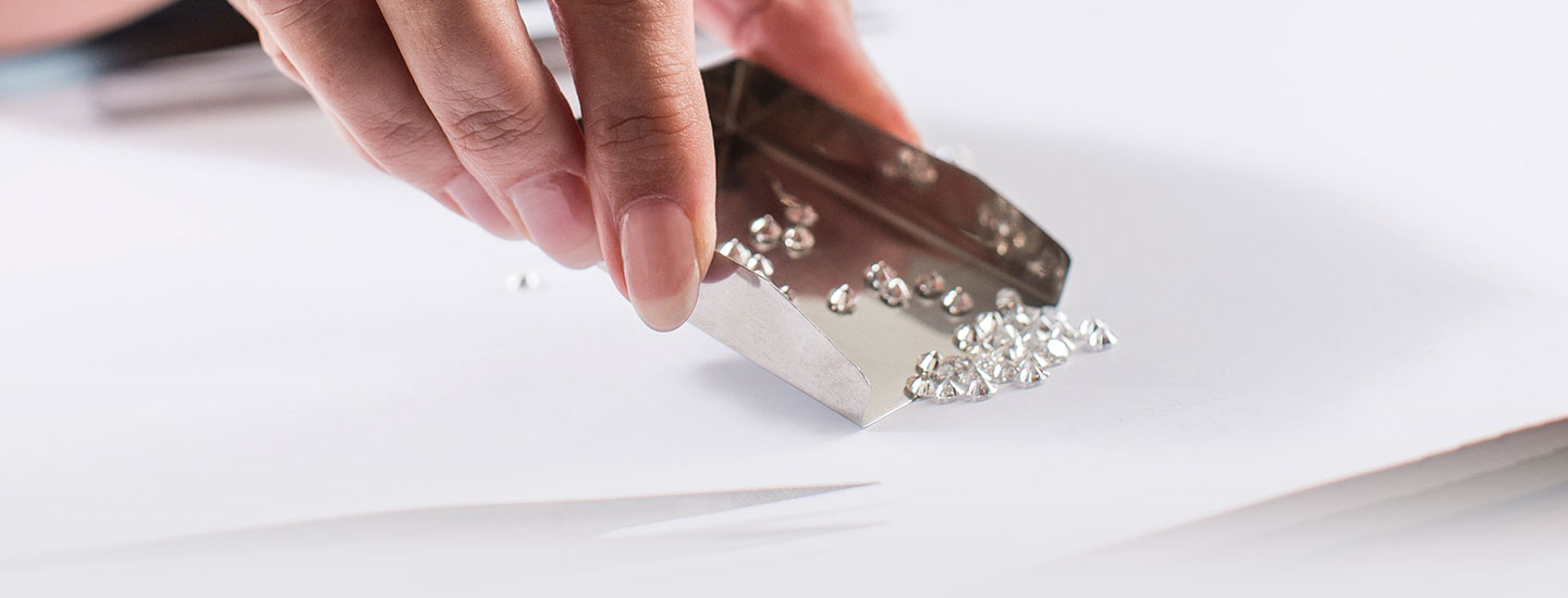 Buying a diamond? Get a fix on the four Cs before you pick up a