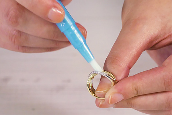 How To Clean Your Gold Jewellery